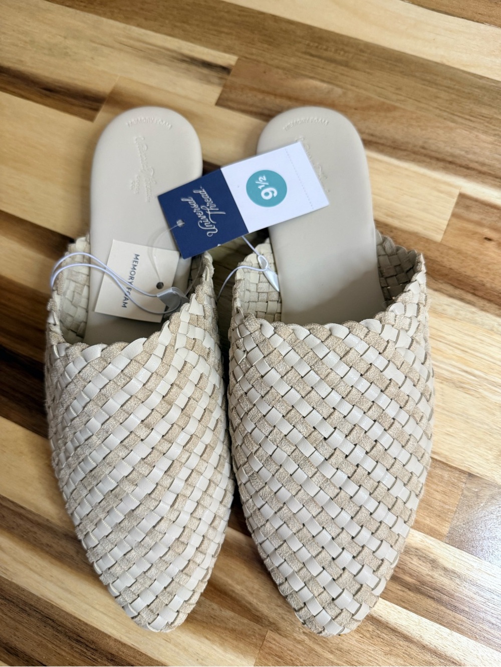 Universal threads Memory Foam Woven Mules contemporary casual fall feminine cozy